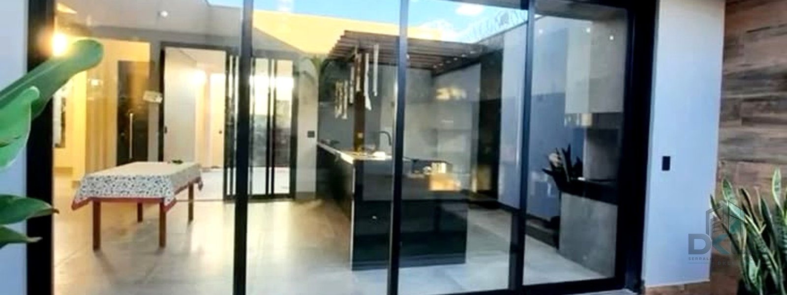 Coberturas e fechamento de vidros